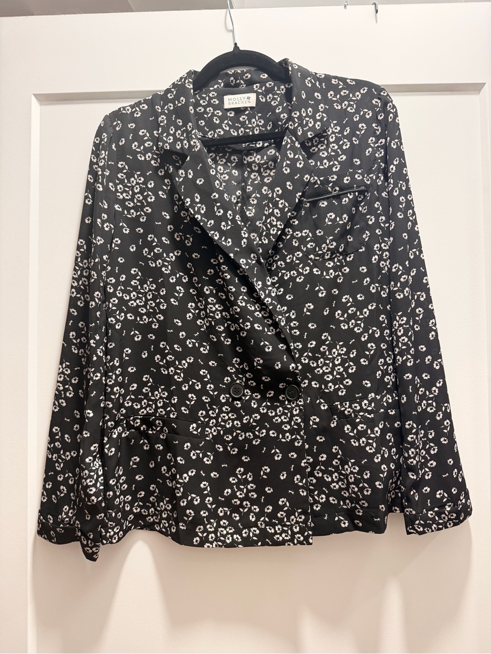 Molly Bracken Black Button-Front Floral Blouse